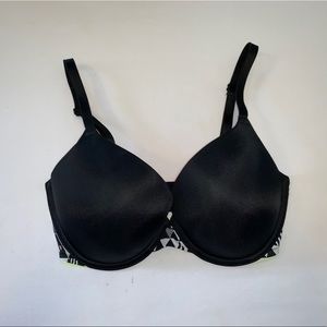 Victoria’s Secret PINK Push-Up Bra (32DD)